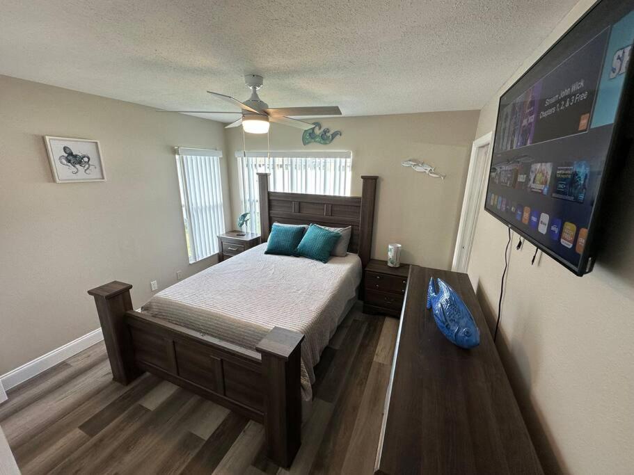 Manatee Oasis Weeki Wachee Family Fun Pool Home Spring Hill Exterior foto